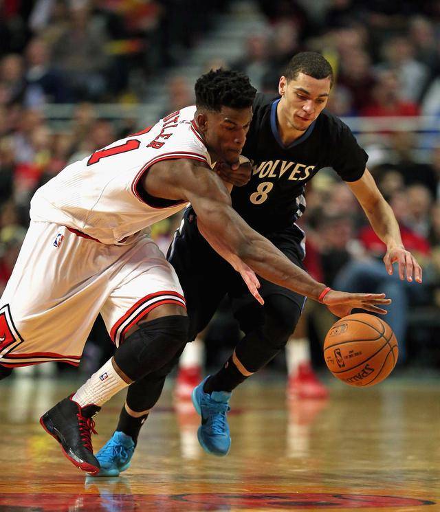 防守球员 防守球员