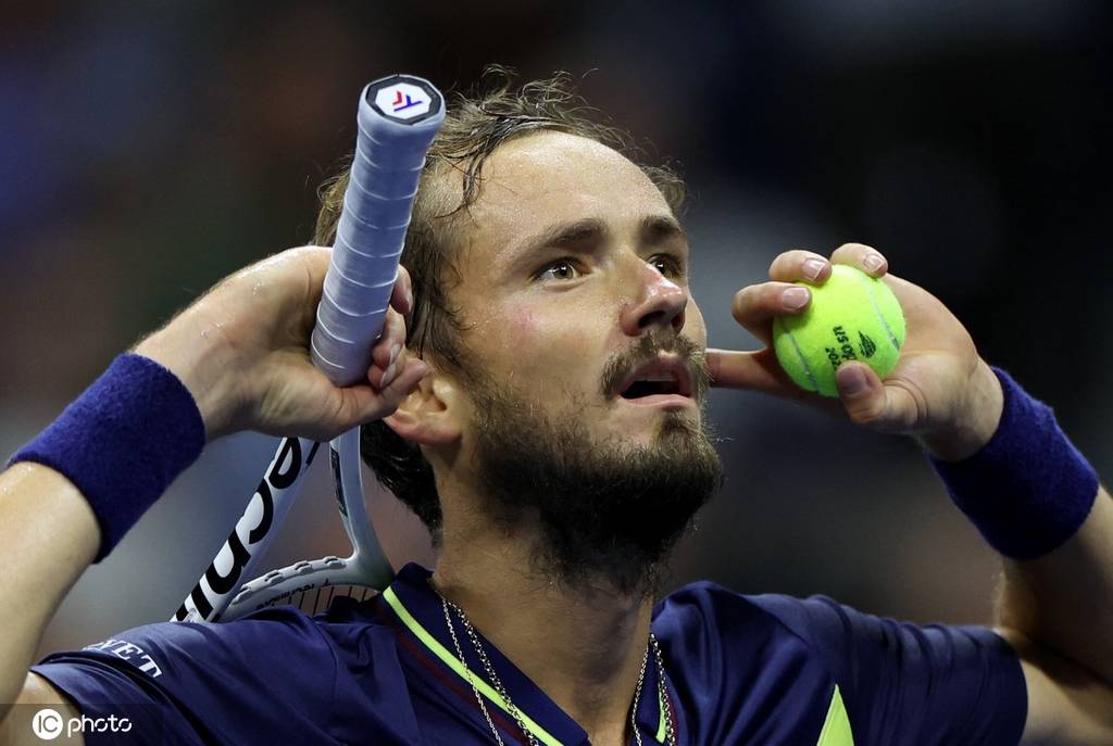 但精准的落 但精准的落