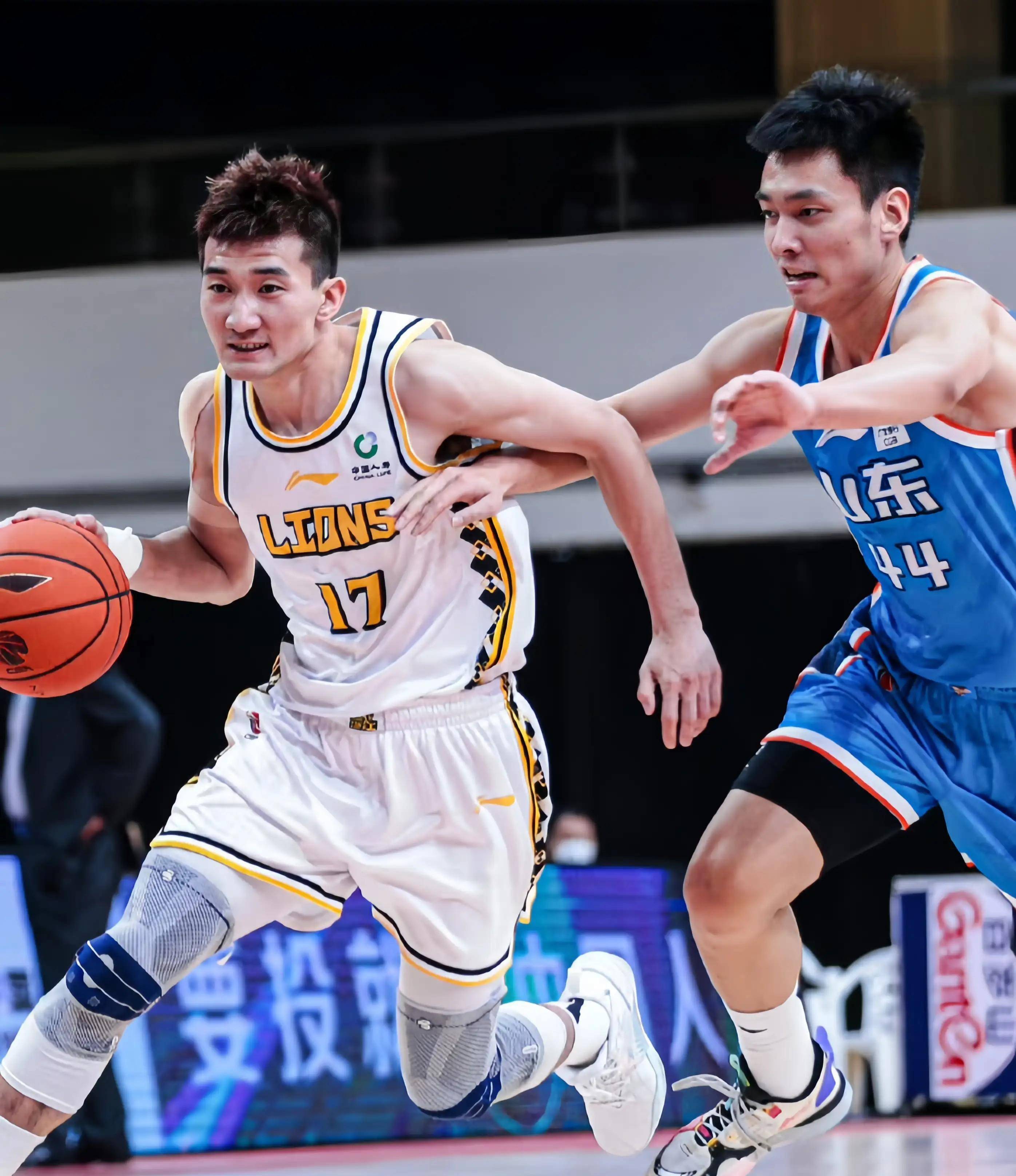 而是选择以 而是选择以