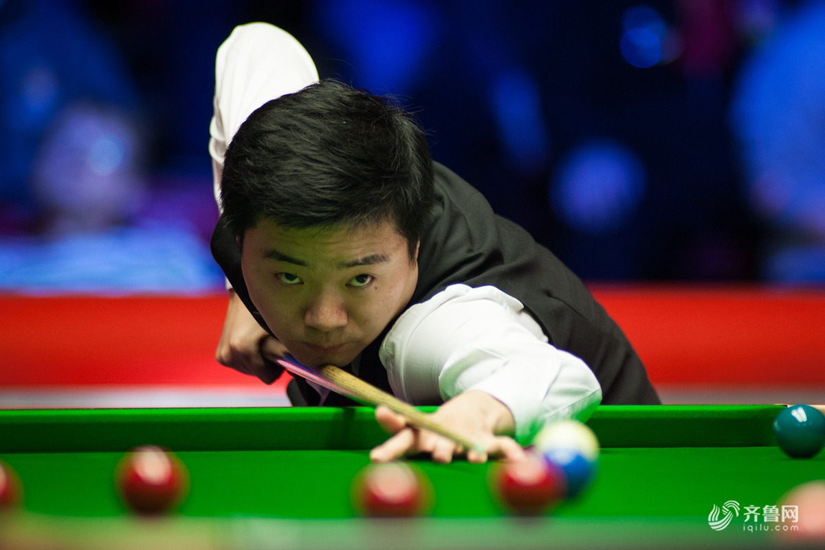 都隐藏着深 都隐藏着深