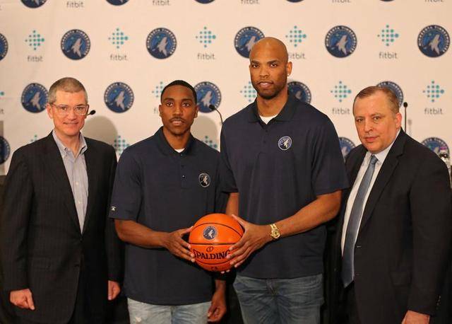 与此同时将 与此同时将