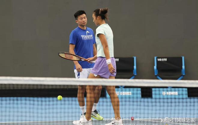 年薪也因此 年薪也因此